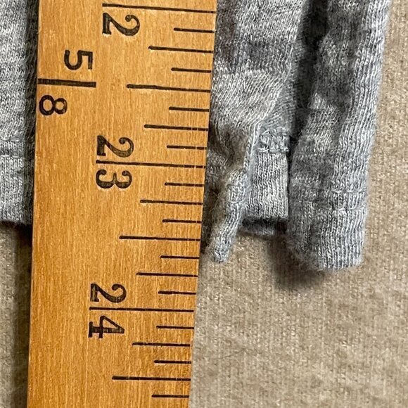 Old Navy Top Women's Medium Gray, Burgundy, White Long Sleeve - Picture 7 of 11